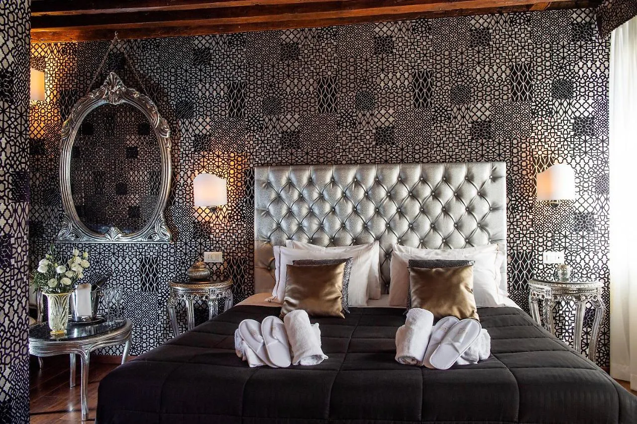 Domus Superior Hotel Venice Italy